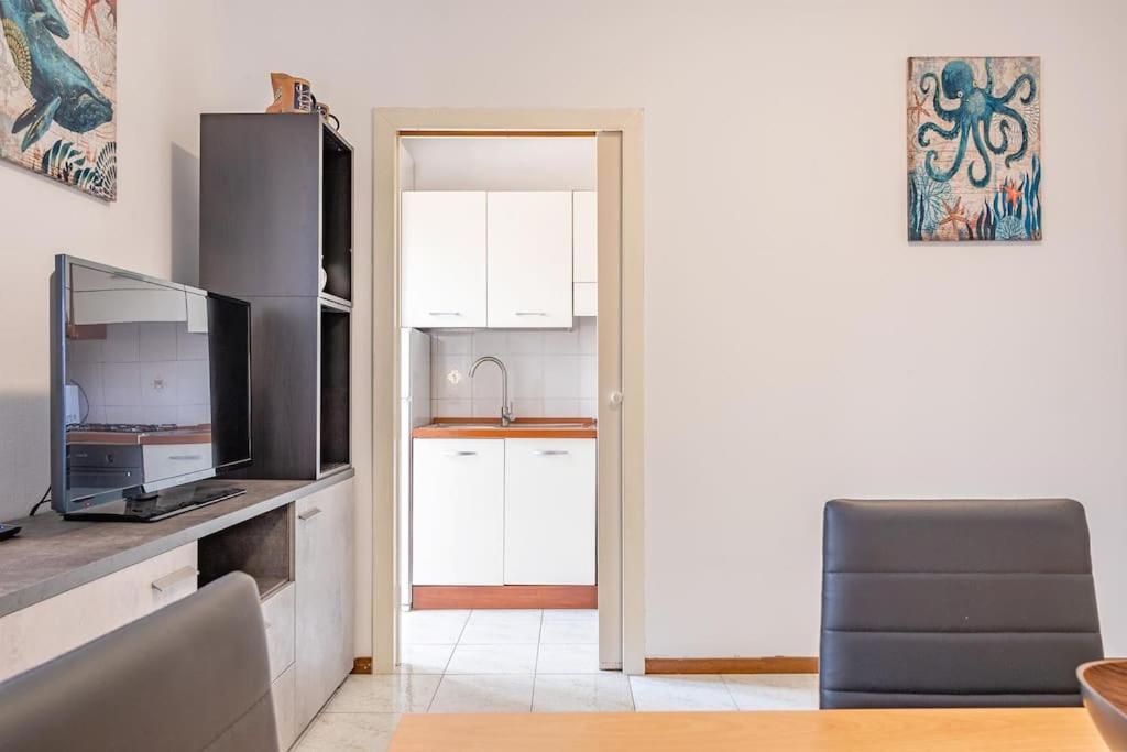 Guest Planet - Intero Bilocale Crescenzago M2 Apartment Милано Екстериор снимка